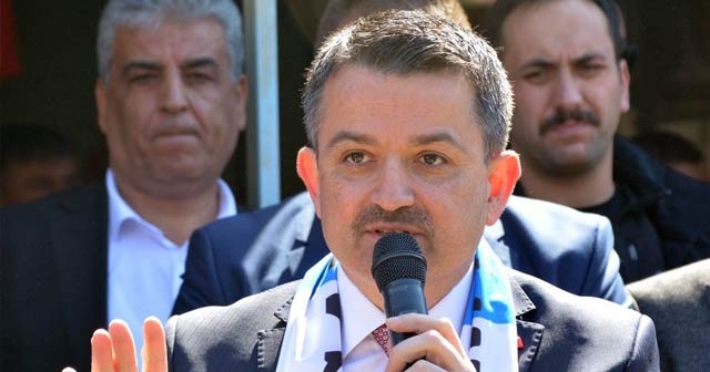 Tarım Bakanı Pakdemirli: “Bunların İzmir&#039;e hizmet ile ilgili dertleri yok”