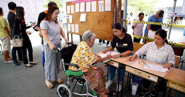 Tayland darbeden 5 yıl sonra genel seçime gitti