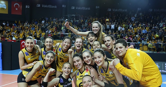 Vakıfbank, 7. kez yarı finalde