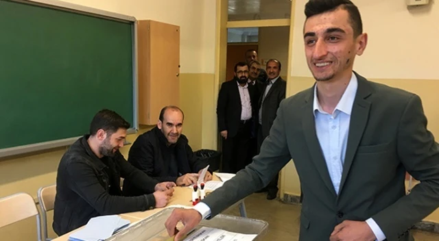 Yusuf Özoğul sandığa giderek oyunu kullandı