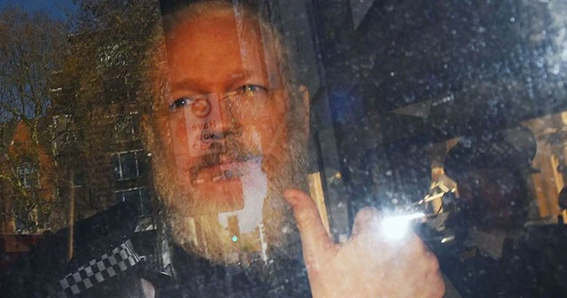 'Assange ABD'nin adaletsizliğinden kaçındı'
