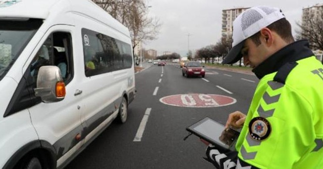 81 ilde 647 okul servisi trafikten men edildi