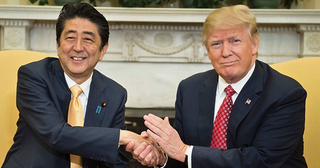 ABD Başkanı Trump, Japonya Başbakanı Abe bir araya geldi