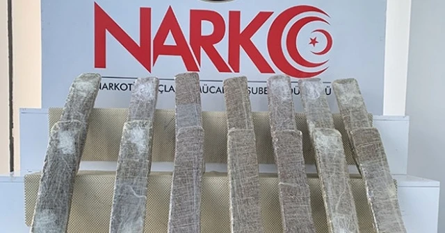 Adana'da beşiğe saklanmış uyuşturucu ele geçirildi
