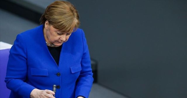 Almanya Başbakanı Angela Merkel&#039;in annesi hayatını kaybetti