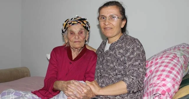 Alzheimer hastası yaşlı kadının evi onarıldı