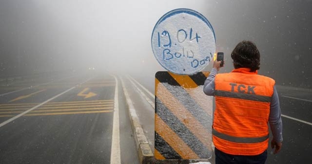 Bolu Dağı&#039;nda nisanda kar sürprizi