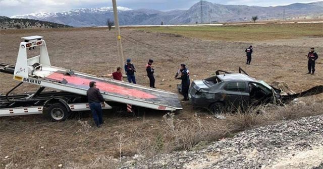 Burdur&#039;da trafik kazası: 3 ölü, 2 yaralı