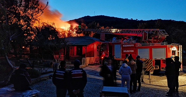 Çanakkale&#039;de otelde çıkan yangın söndürüldü