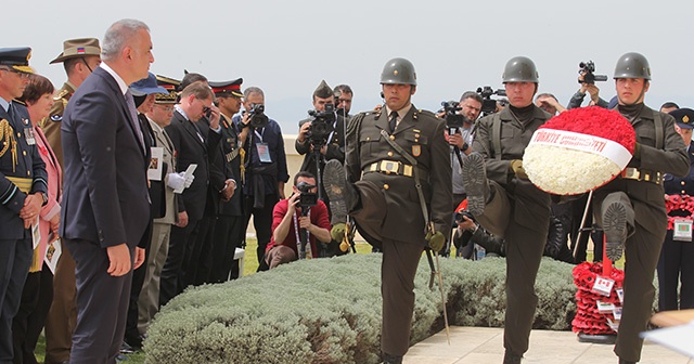 Çanakkale Kara Savaşları&#039;nın 104’üncü yıl dönümü törenle anıldı