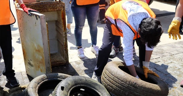 Denizden buzdolabı çıktı