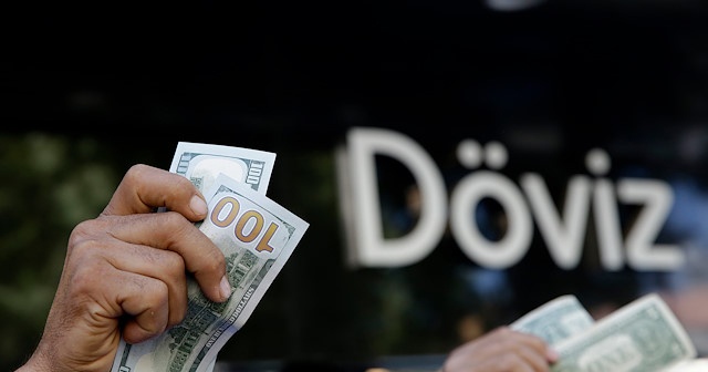 Dolar 5,50&#039;nin altına geriledi