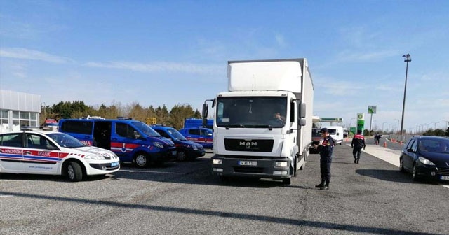 Emniyet ve Jandarma&#039;dan &#039;Göçmen kaçakçılığı ve yasa dışı bahis&#039; uygulaması