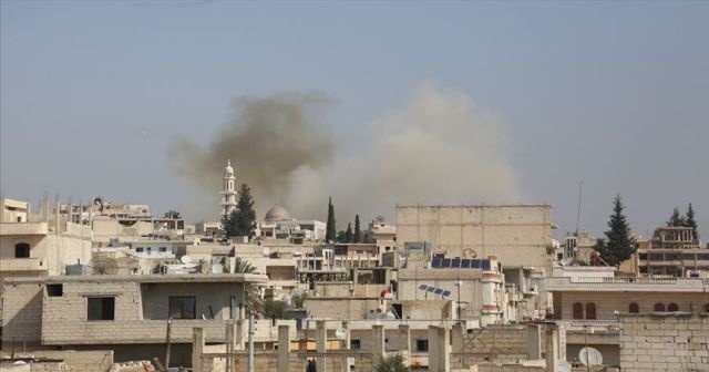 Esad rejimi İdlib&#039;i vurmaya devam ediyor