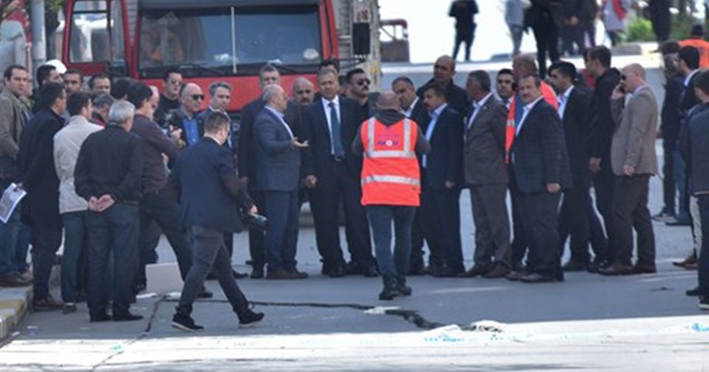 Esenyurt&#039;ta cadde üzerinde oluşan çatlağa ilişkin açıklama