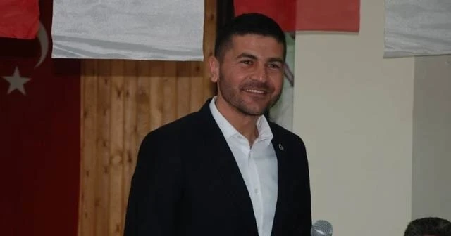 Eski itfaiye eri yeni başkan mazbatasını aldı