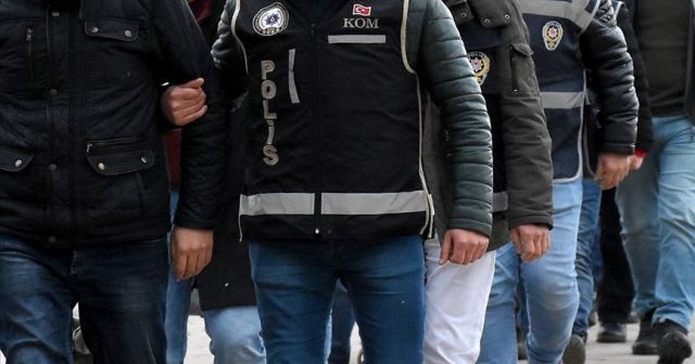 FETÖ&#039;nün &#039;mahrem askeri yapılanması&#039;na operasyon: 14 gözaltı