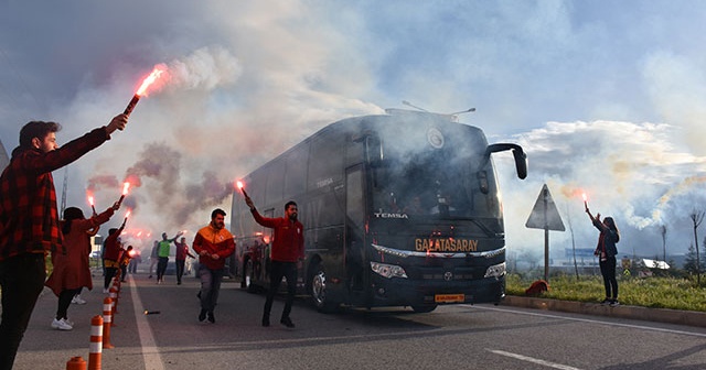 Galatasaray&#039;a Malatya&#039;da coşkulu karşılama