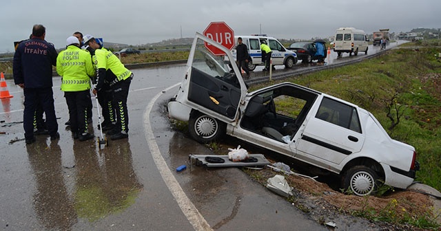 Gaziantep&#039;te feci kaza: 3 ölü, 13 yaralı