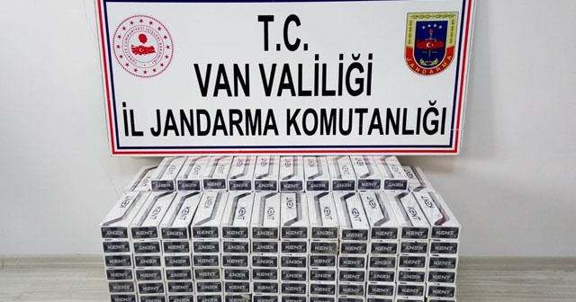 İran sınır hattında 2 bin 500 paket kaçak sigara ele geçirildi