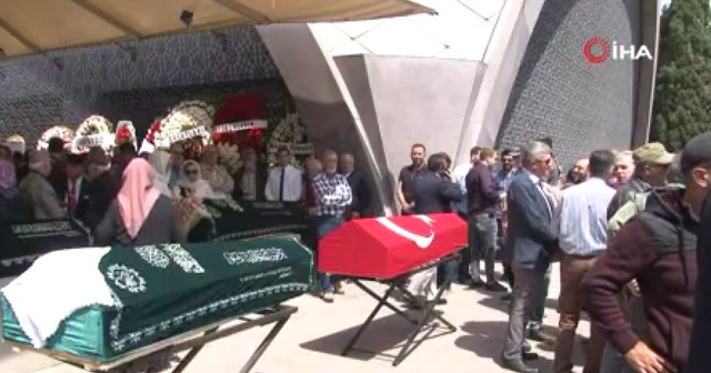12 Eylül&#039;de işkence emirleri veren emekli Albayın cenaze töreninde protesto