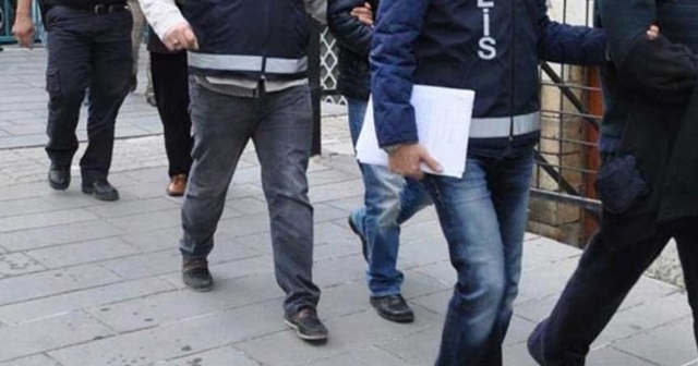 İzmir&#039;de PKK/KCK operasyonu: 8 gözaltı