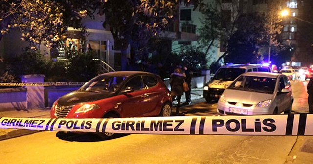 Kadıköy&#039;de ortaklar arasında silahlı kavga: 2 yaralı