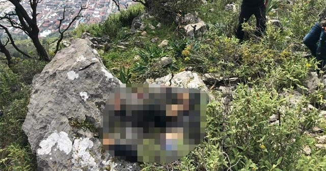 Kayalıklara düşen paraşüt pilotu ve yabancı yolcu öldü