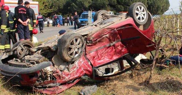 Manisa&#039;da trafik kazası: 7 yaralı