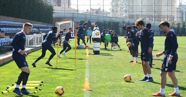 Medipol Başakşehir&#039;in konuğu Çaykur Rizespor