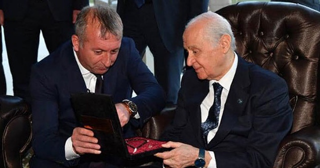 MHP Lideri Bahçeli&#039;ye özel tesbih!