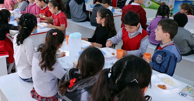 Okul çağındaki çocuklara &#039;Sağlık Karnesi&#039; geliyor