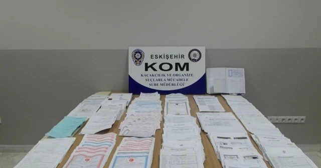 Onlarca şahsa ait borç bilgileri, senet, tapu ele geçirildi