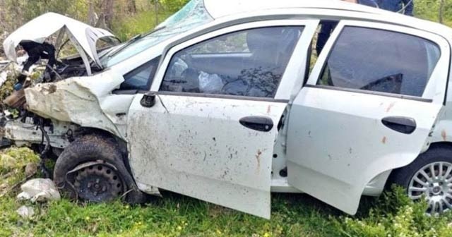 Ordu&#039;da sağlıkçıların bulunduğu otomobil devrildi: 4 yaralı