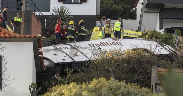Portekiz’de otobüs devrildi, en az 28 kişi öldü