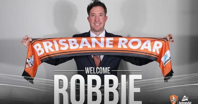 Robbie Fowler'dan 2 yıllık imza...