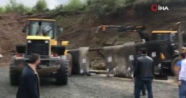 Sakarya’da toprak kaydı, 1 kişi toprak altında kaldı