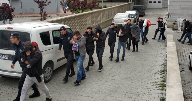 Samsun'da "torbacı" operasyonunda 12 kişi adliyede