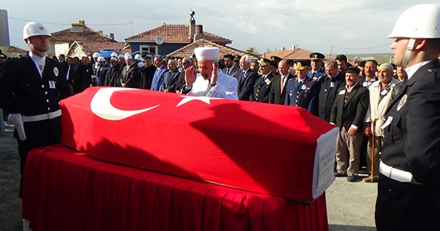 Şehit polis son yolculuğuna uğurlandı