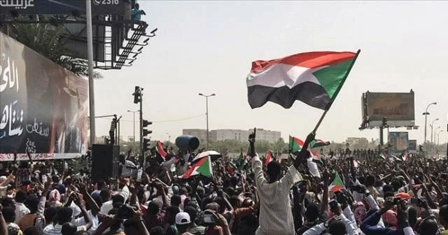 Sudan'a dünyadan 'itidal' çağrısı