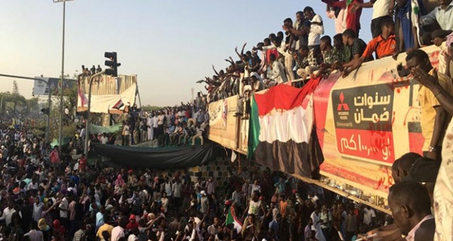 Sudan’da &#039;küresel&#039; darbe