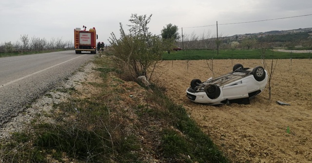 Takla atan otomobilden yaralı çıktılar