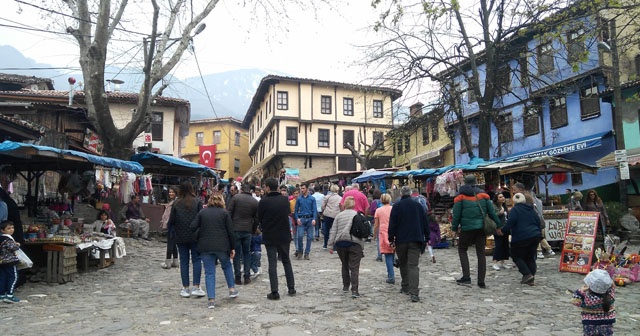 Tarihi Cumalıkızık’a ziyaretçi akını