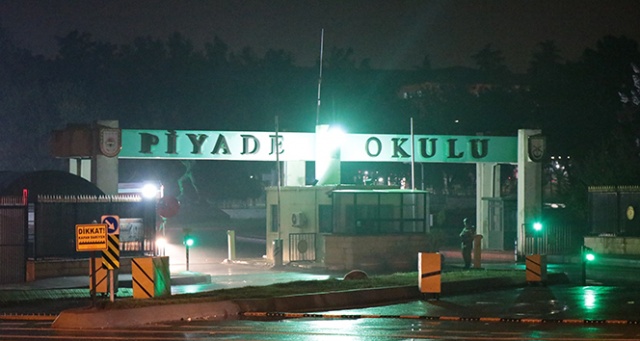 Tuzla Piyade Okulu’nda korkutan yangın