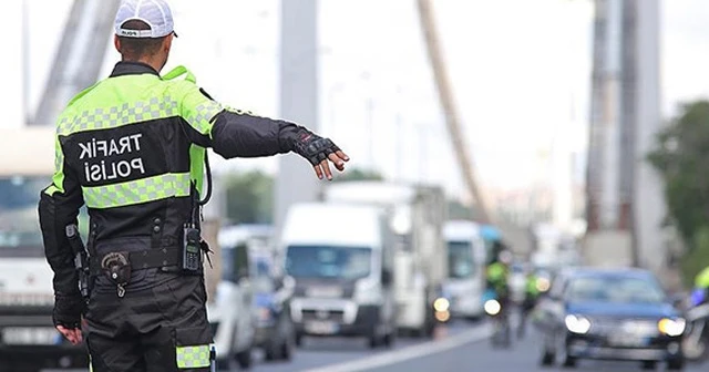 Yabancı plakalı araçlardan ücret ve ceza tahsilatı başladı