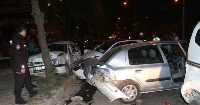 Adıyaman’da 6 araç birbirine girdi: 5 yaralı