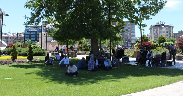 Afrika sıcakları, Sivas’ta kendini hissettirdi