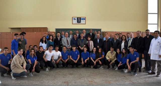 Ağaç İşleme Sanayicilerinden Haydarpaşa Mesleki ve Teknik Anadolu Lisesi&#039;ne makine ve eğitim desteği