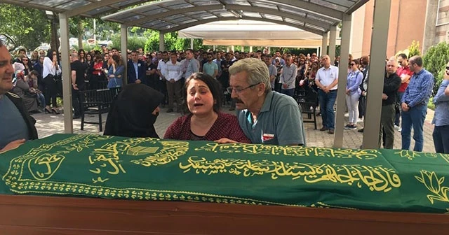 Ailesine siyanür içirip öldüren gençle ilgili şok gerçek: Şizofren çıktı