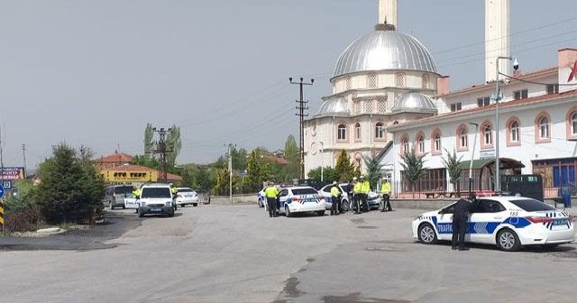 Ankara&#039;da aracın çarptığı polis memuru şehit oldu